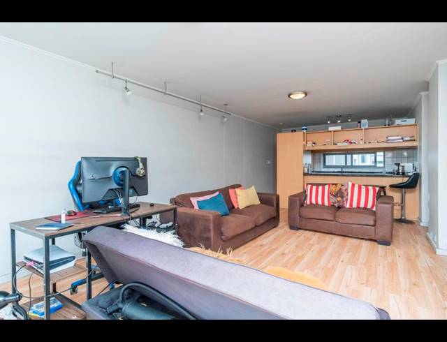 2 BEDROOM PROPERTY TO RENT IN CLAREMONT